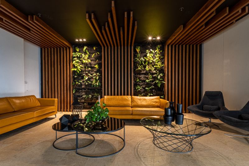 Luxury Living Room with Modern Decorations #obimagazine #livingroom #luxurylivingroom #moderndecoration #interiordesign